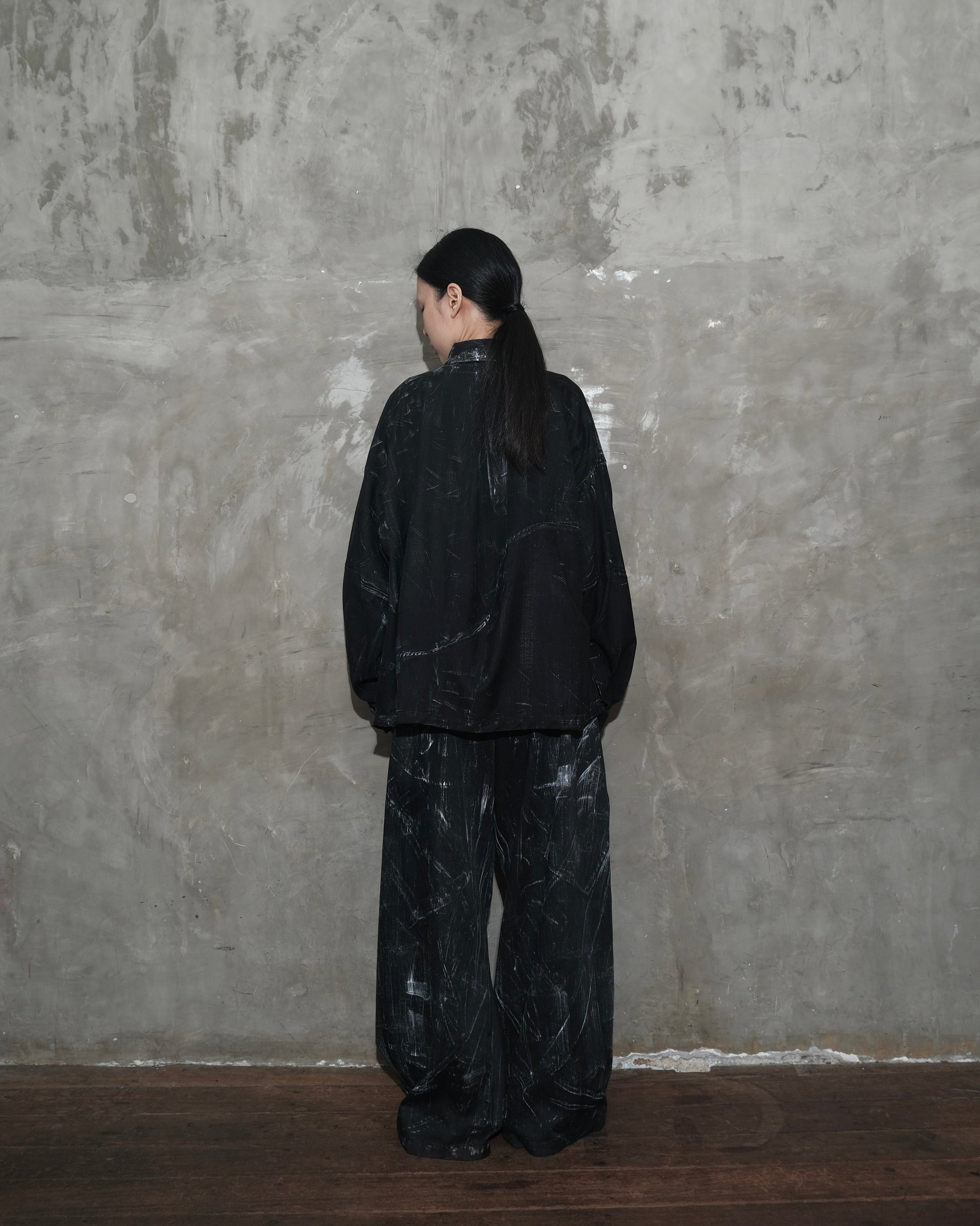 Linea Shirt in Black Chaos