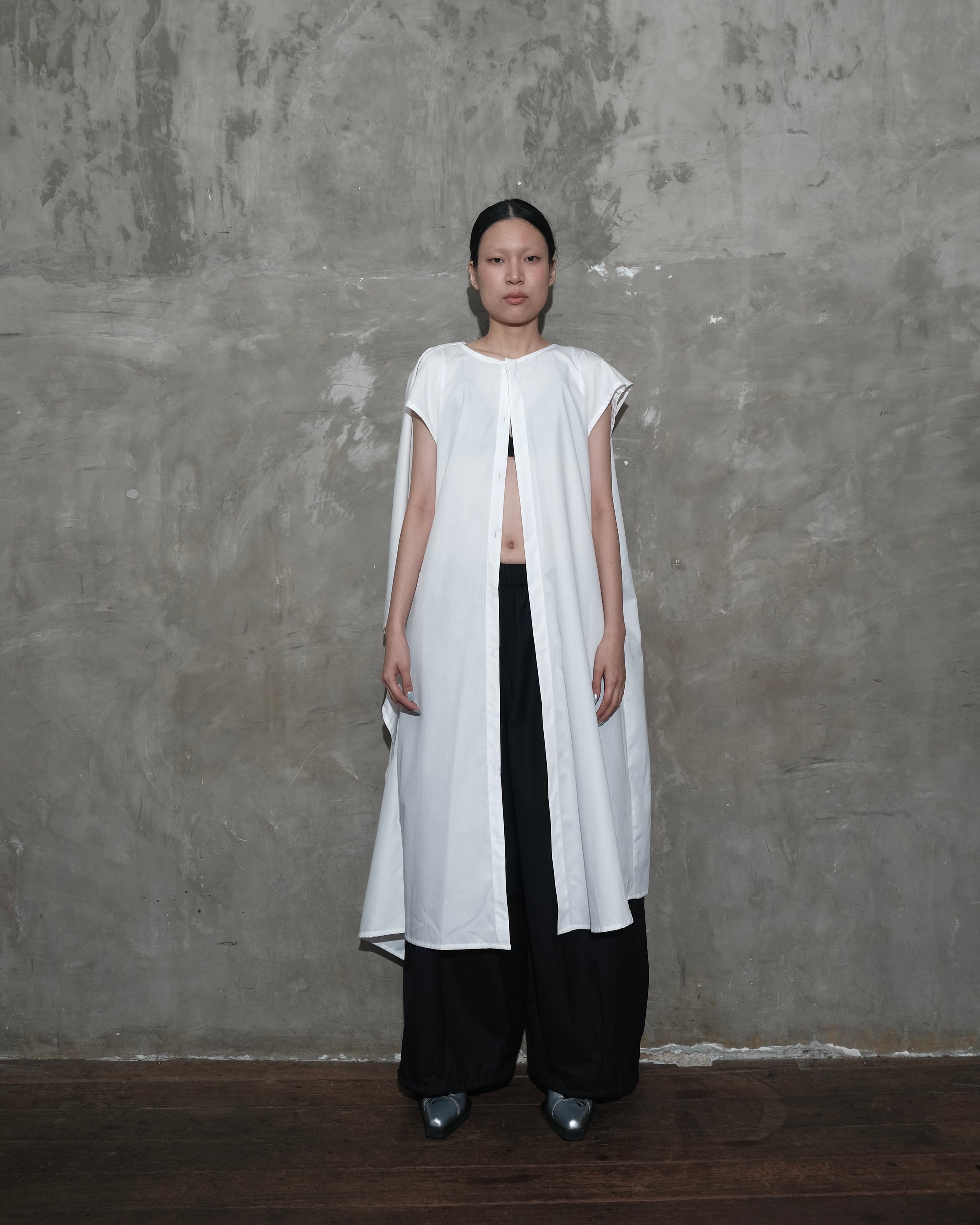 Kelawar Draped in White - BEV C multi label store