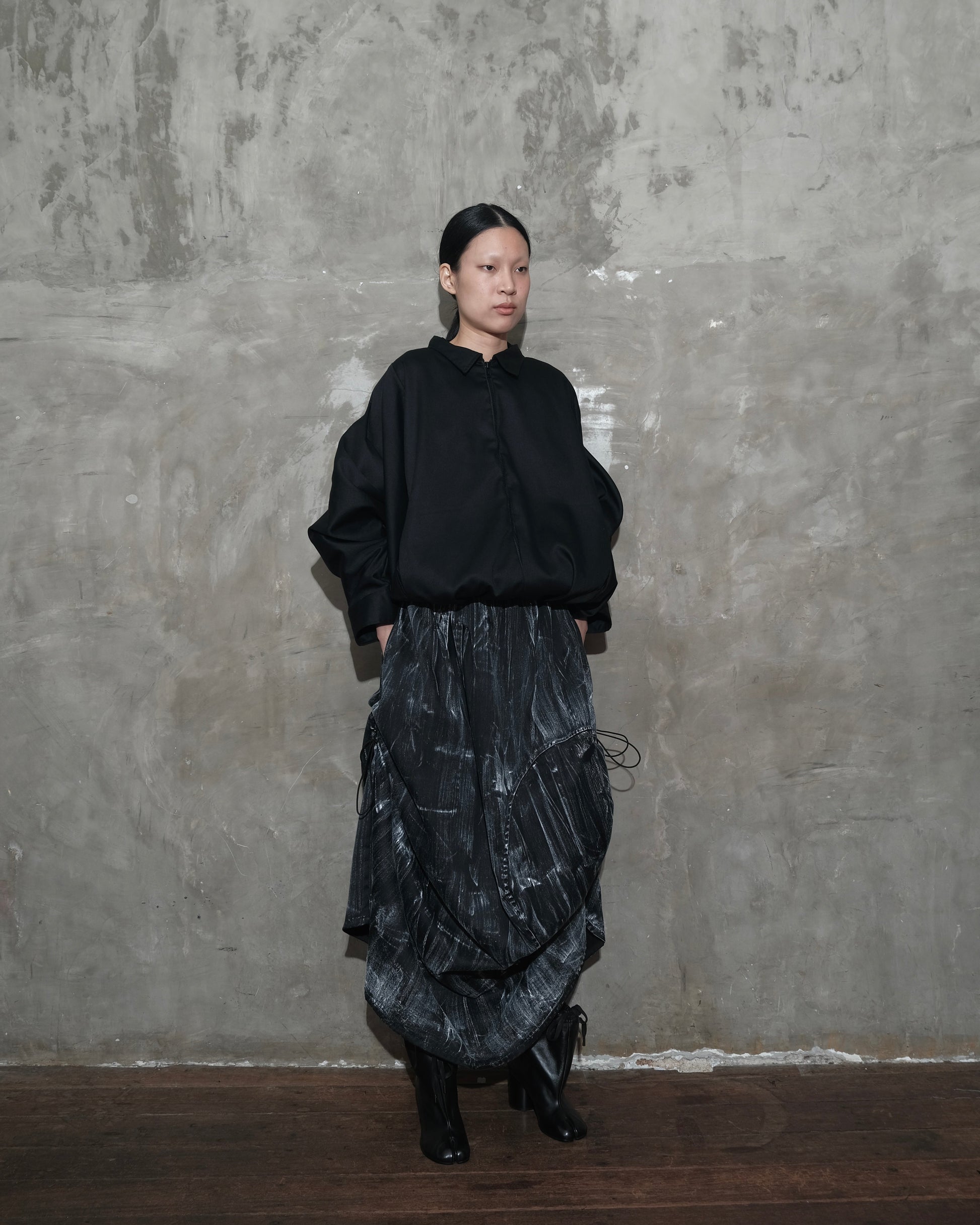 Hands Up Jacket in Black - BEV C multi label store