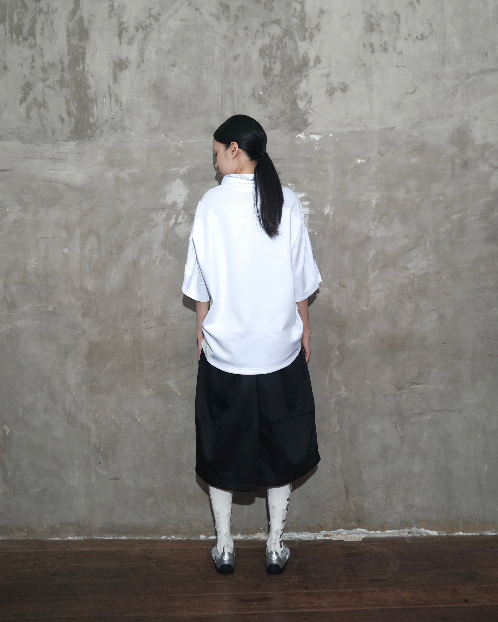Curveform Jorts in Black - BEV C multi label store