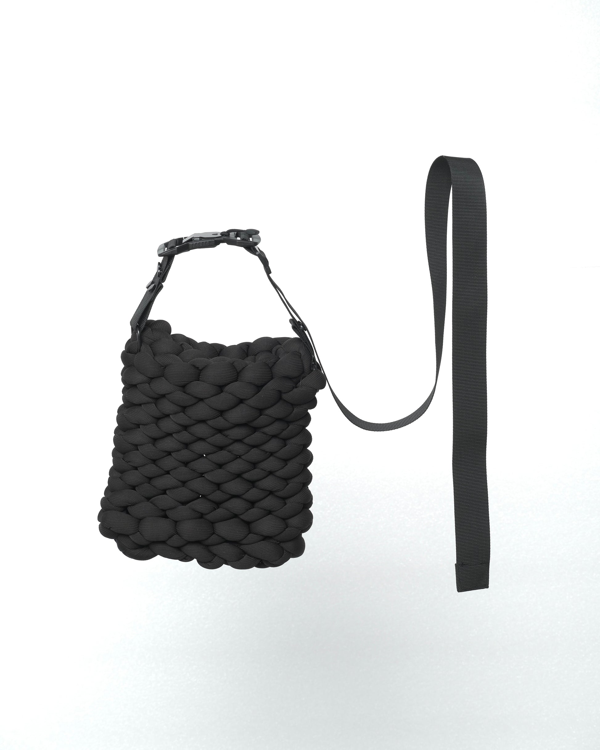 CHUNKY KNIT SLING BAG - BEV C multi label store