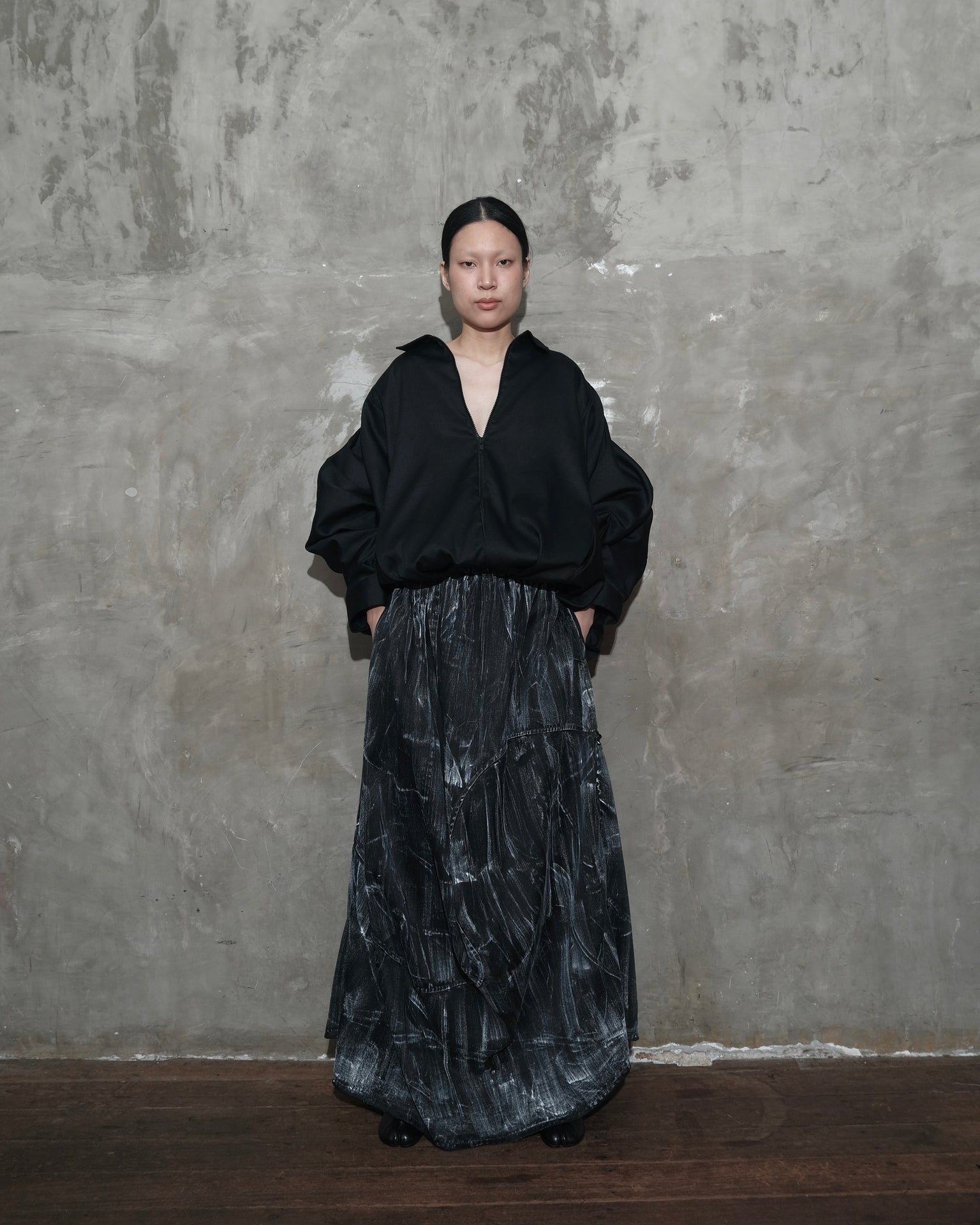 Hands Up Jacket in Black - BEV C multi label store