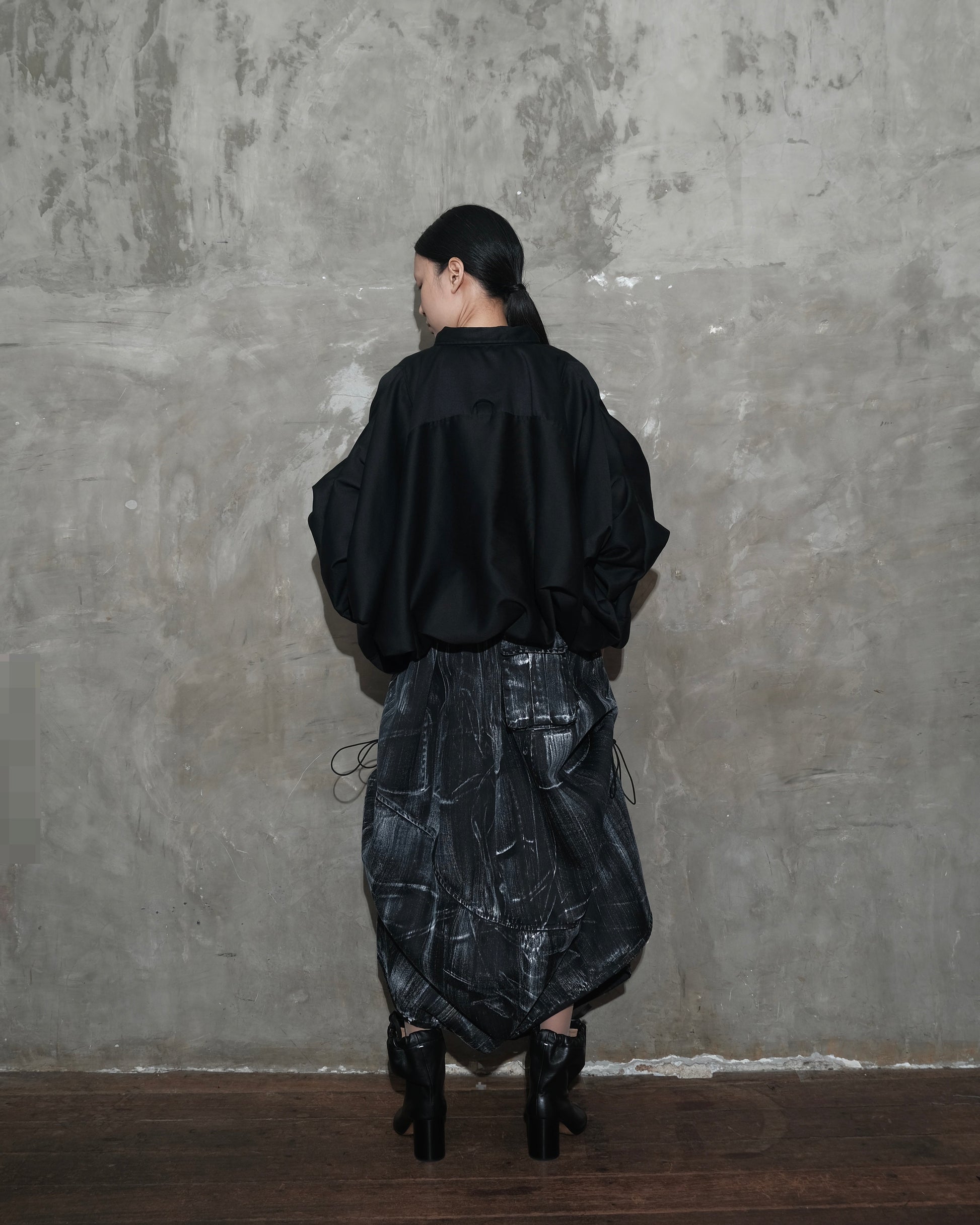 Hands Up Jacket in Black - BEV C multi label store