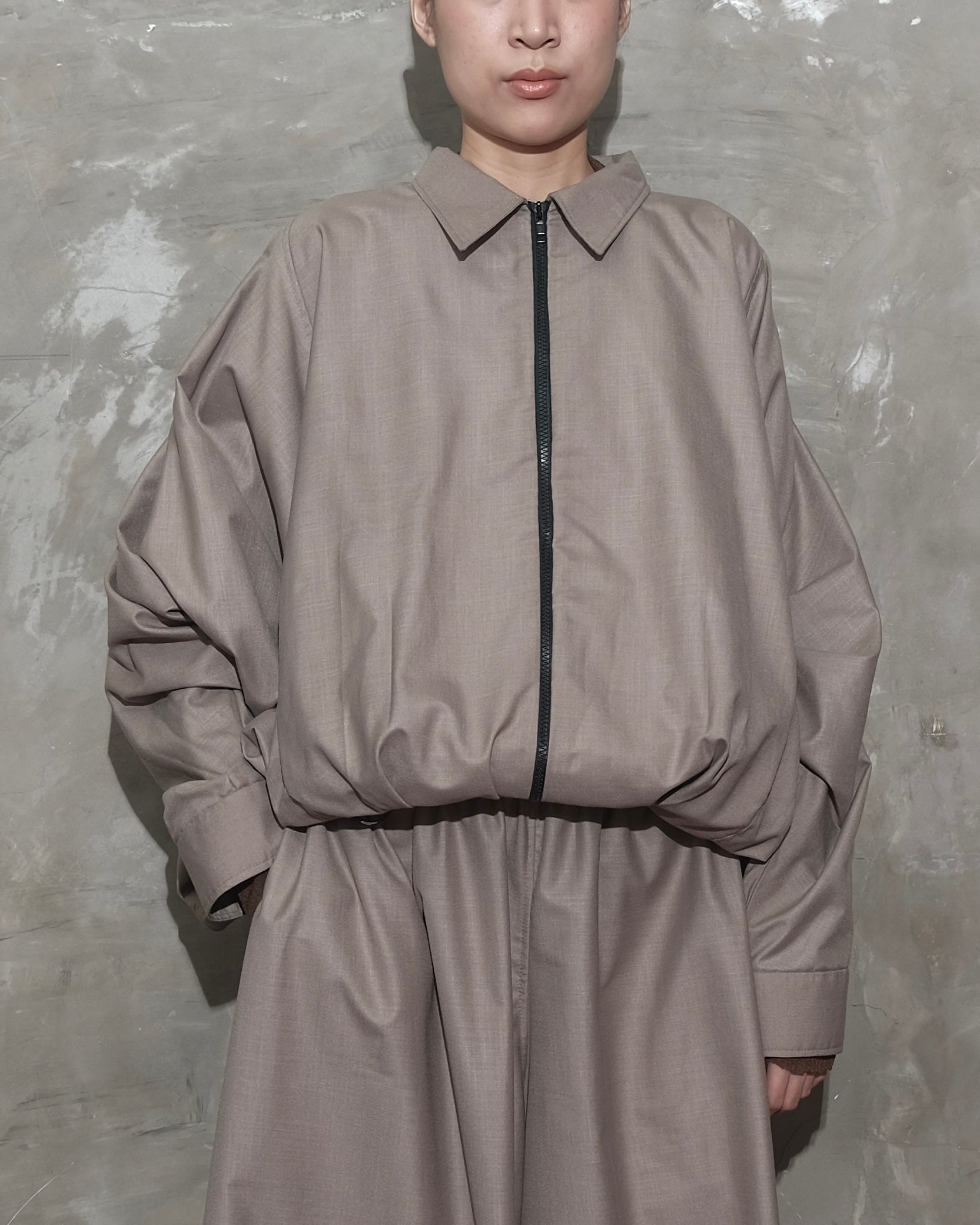 Hands Up Jacket in Brown - BEV C multi label store