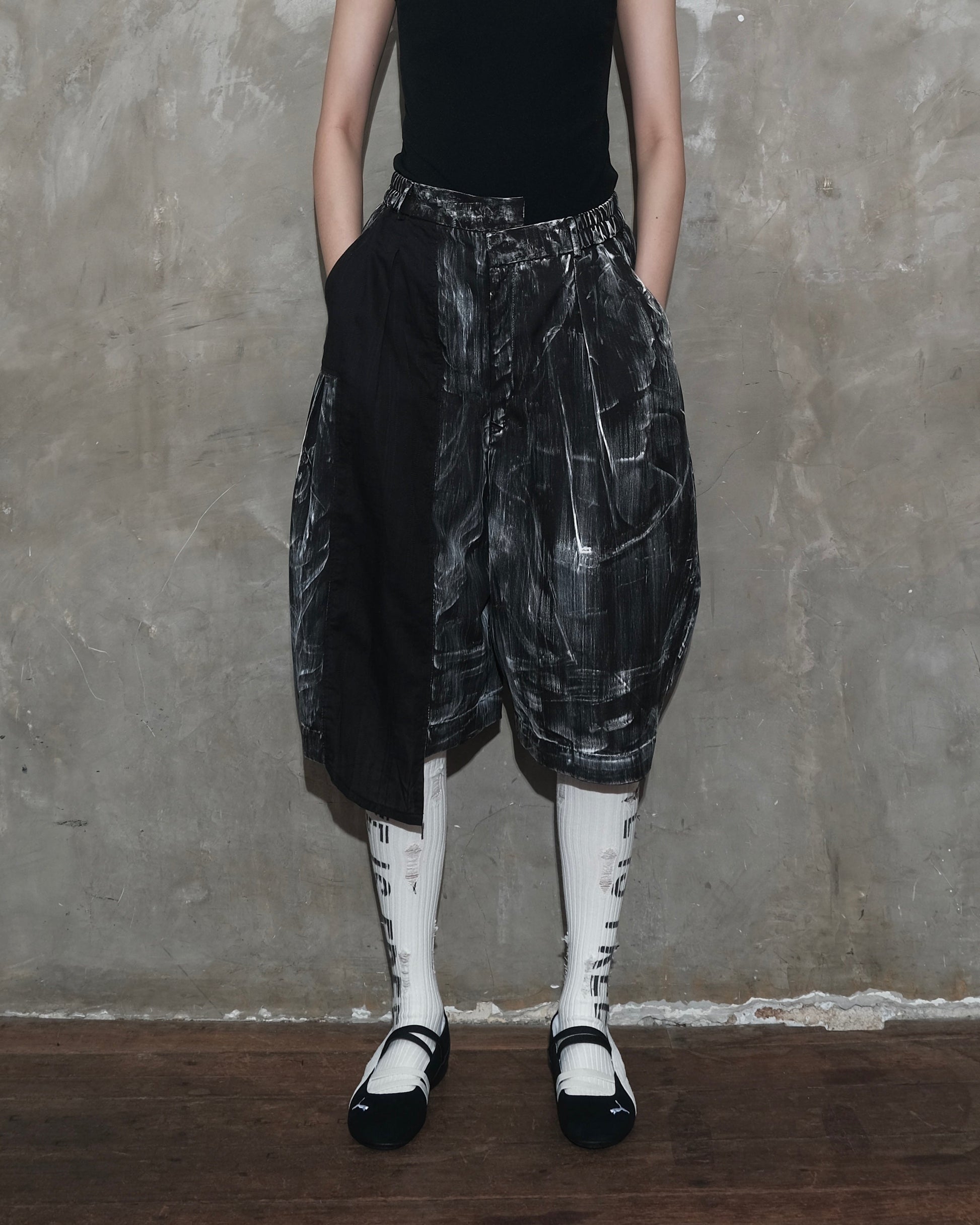 2 Sided Pants in Black Chaos