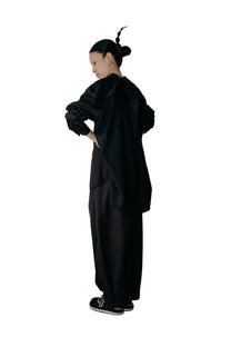 Magnolia Giant Collar Shirt in Black - BEV C multi label store