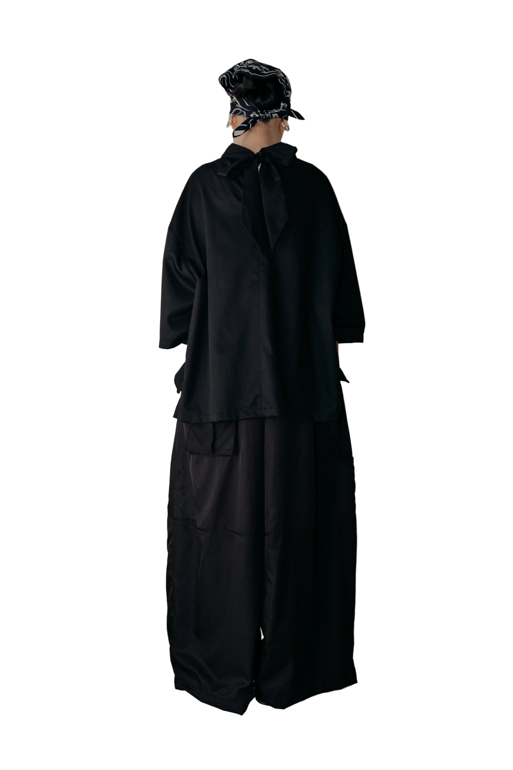 Bow Bow Box Shirt in Black - BEV C multi label store