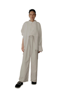 Everyday Shirt in White - BEV C multi label store