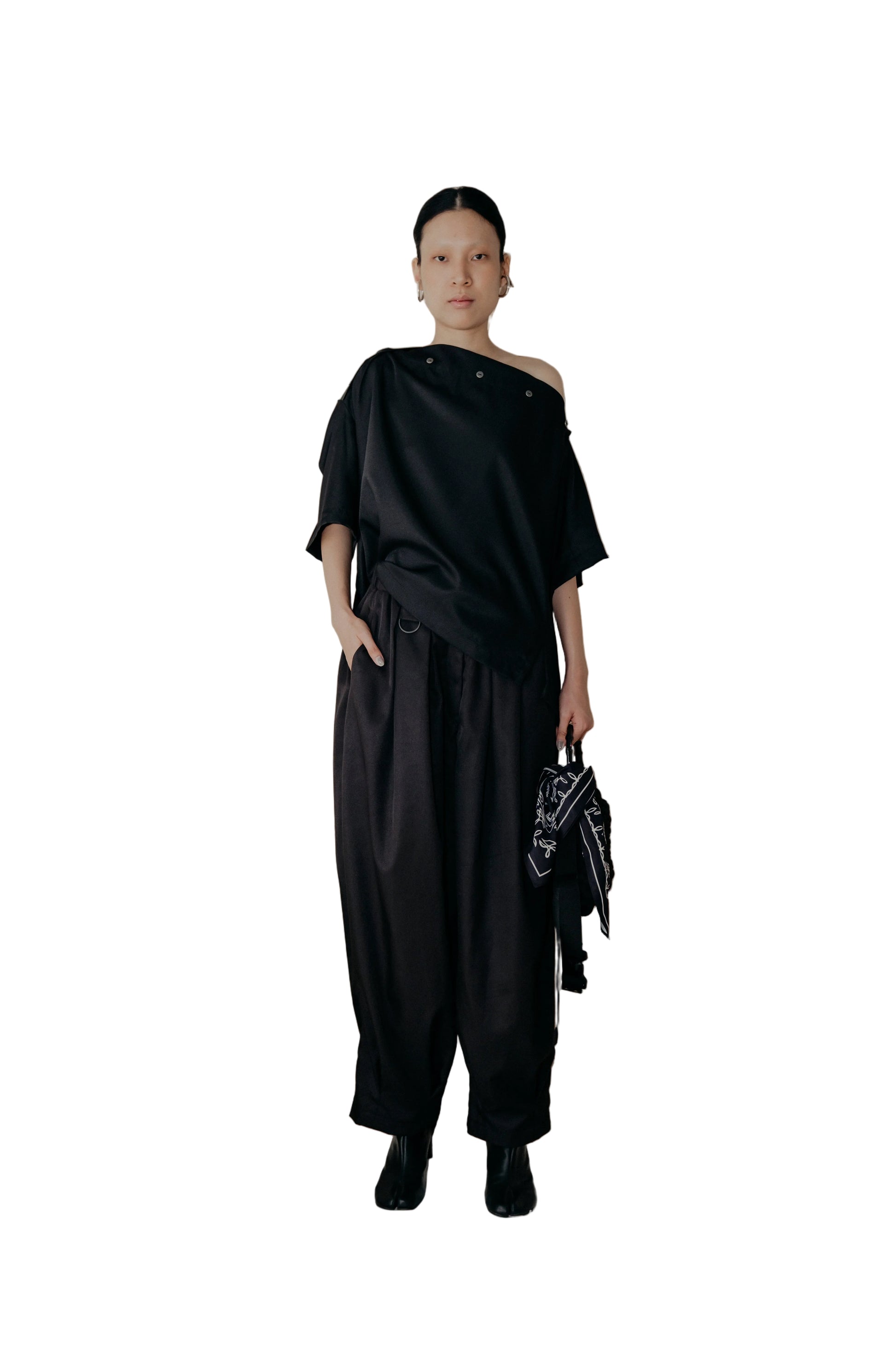 Holiday Season Shirt in Black - BEV C multi label store