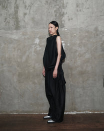 Duality Jumper in Black - BEV C multi label store